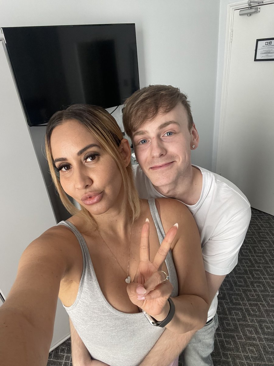 IsisLove's tweet photo. Just got my holes fucked and licked by @locorenatoxxx my first Belgian cock fucking my way around the world https://t.co/j5UBvqWvDE