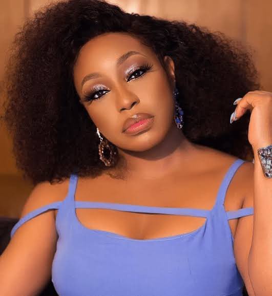 TrendingEx's tweet photo. Rita Dominic is trending because APC's SSA to Babajide Sanwo Olu, Ridwanne was gloating about how he and a progressive colleague dealt with an Obidient who defamed them.

So, tweeps dug out old tweets where he Ridwanne also defamed veteran actor Rita Dominic by calling her an Ashawo/ Prost*itute for choosing to support Goodluck Johnathan in 2015.

Ridwanne gave a shaky response claiming the tweet was fake.