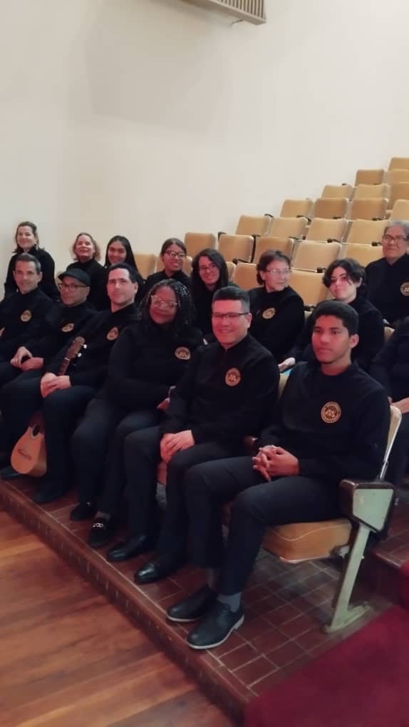 UCV_Noticias_'s tweet photo. #05Jun | El Coro de Conciertos de la #UCV (@CC_UCV) celebra sus 49 años de trayectoria musical presentando su concierto "Conservando Senderos" en la Sala de Conciertos @DirCulturaUCV 

#UCV #UCVNoticias https://t.co/bYDmXhyF2r