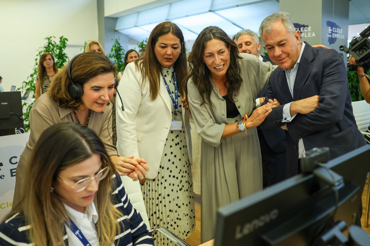 jlsanzalcalde's tweet photo. He visitado ‘Clece Emplea 2024’ que se está celebrando en los bajos de Marqués de Contadero.

✍️Este evento permite la selección directa de diferentes perfiles para más de 2000 empleos en España para colectivos vulnerables.

La igualdad ✅ de oportunidades en el mercado laboral es clave, junto a las puesta en marcha de medidas de integración, para favorecer el empleo para todos.