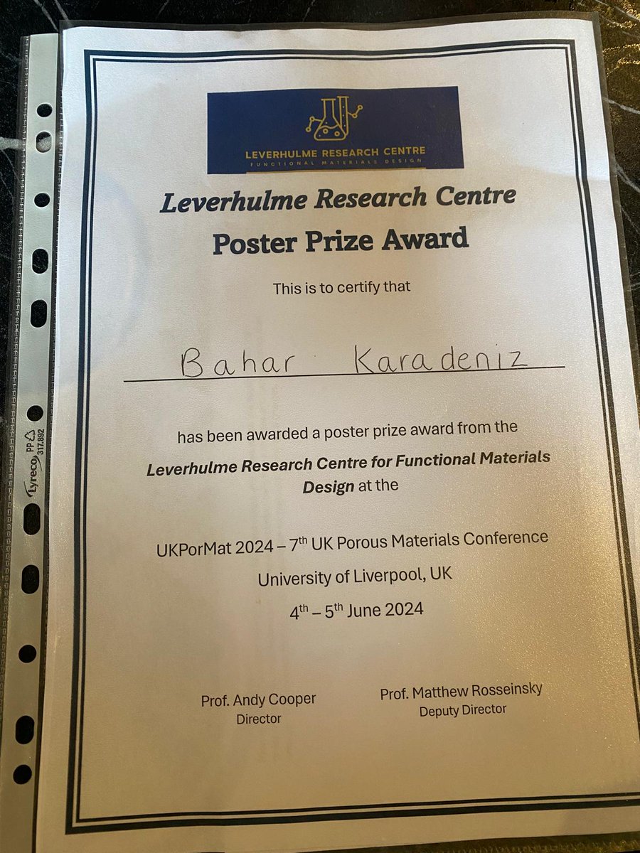 Our <a href="/Bkaradenizchem/">Bahar Karadeniz</a> did an amazing job presenting her research on fulleretic #MOF composites at <a href="/UKPorMat/">UKPorMat</a> and got the Leverhulme Research Centre poster prize award. Congratulations, Bahar! 🥳 
<a href="/institutrb/">Ruđer Bošković Institute</a>
<a href="/hrzz_science/">Croatian Science Foundation</a>