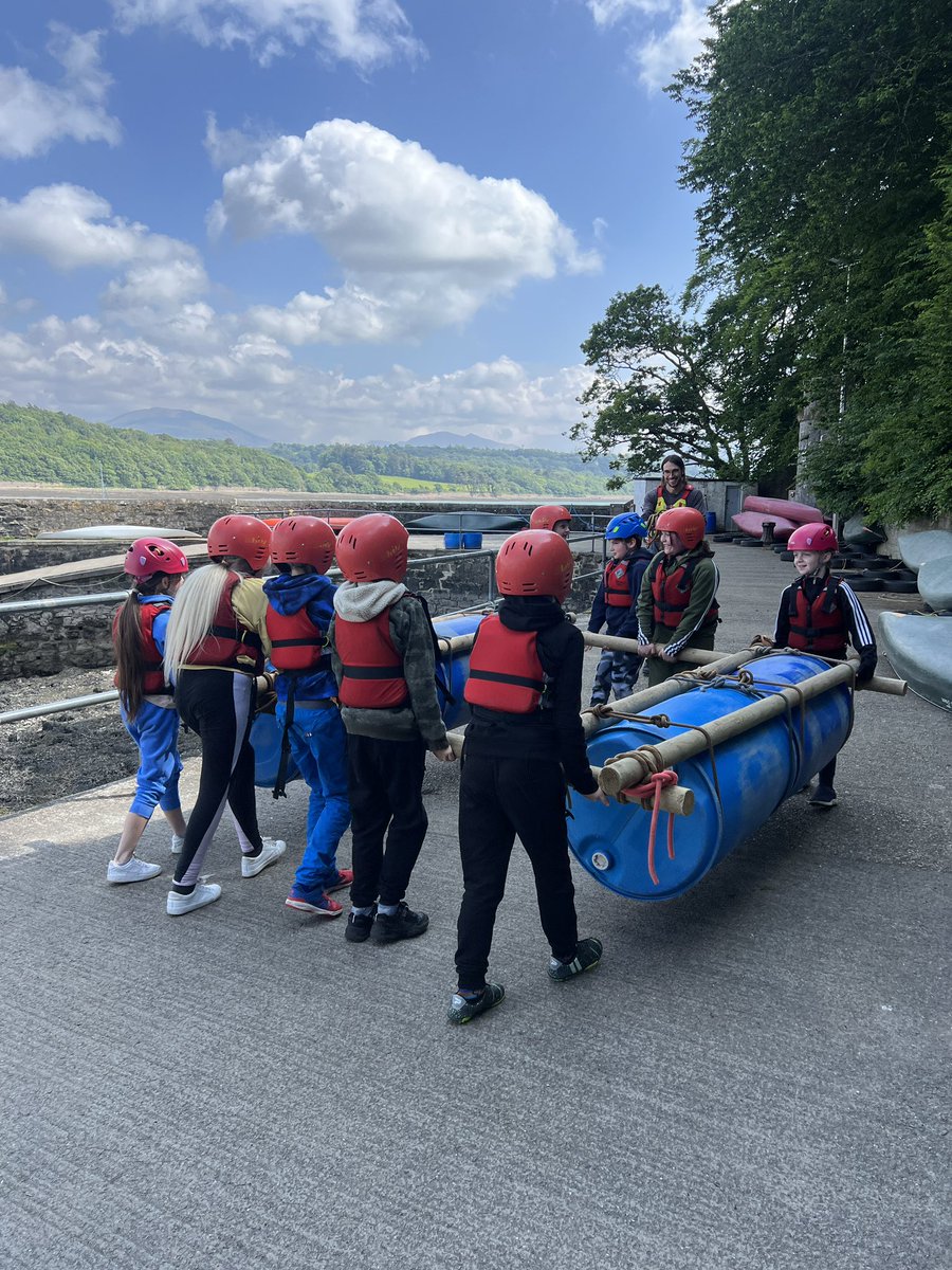 Miss Rees tweet media