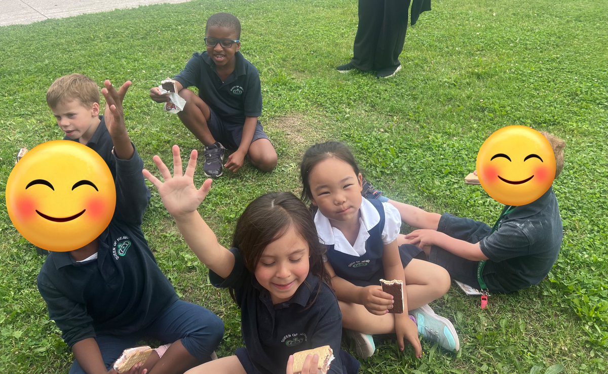 kinder_101's tweet photo. Happy Ice cream Day! 🍦🍦 https://t.co/SavGb6BNhs