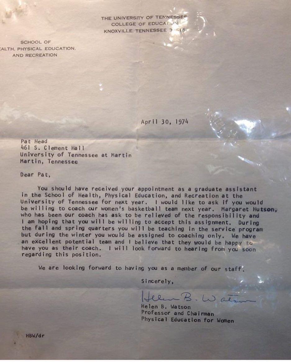 CoachBobStarkey's tweet photo. Coach Summitt's offer letter to Tennessee...for young coaches bit by the entitlement bug, she was paid $250 a month and did the team's laundry. https://t.co/3O4XVDXa0K