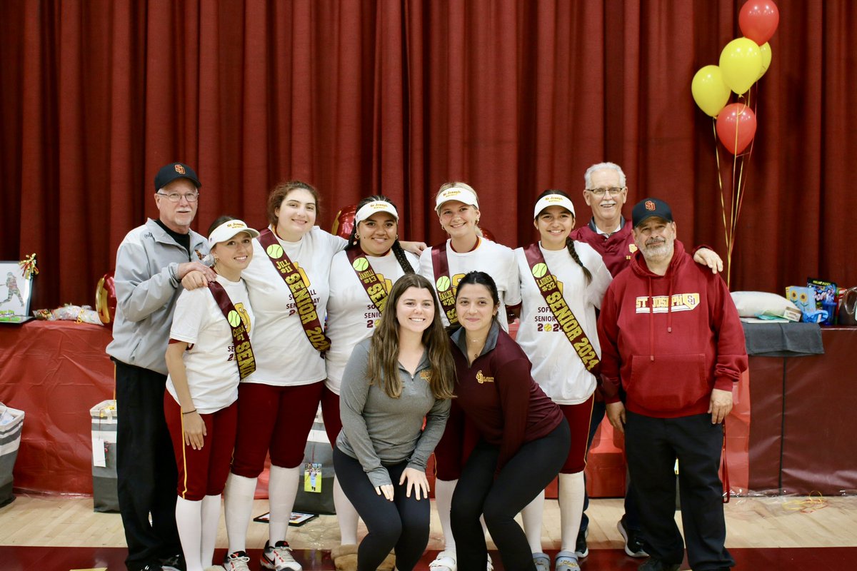 SJ finishes the year with 20-4 record. Congratulations to Ellington on the win last night in the semifinals. 
Going to miss our seniors: Guilfoyle, Pratts, Davis, Gallagher and Hubert. Left a strong culture and character for the years to come! @GameTimeCT