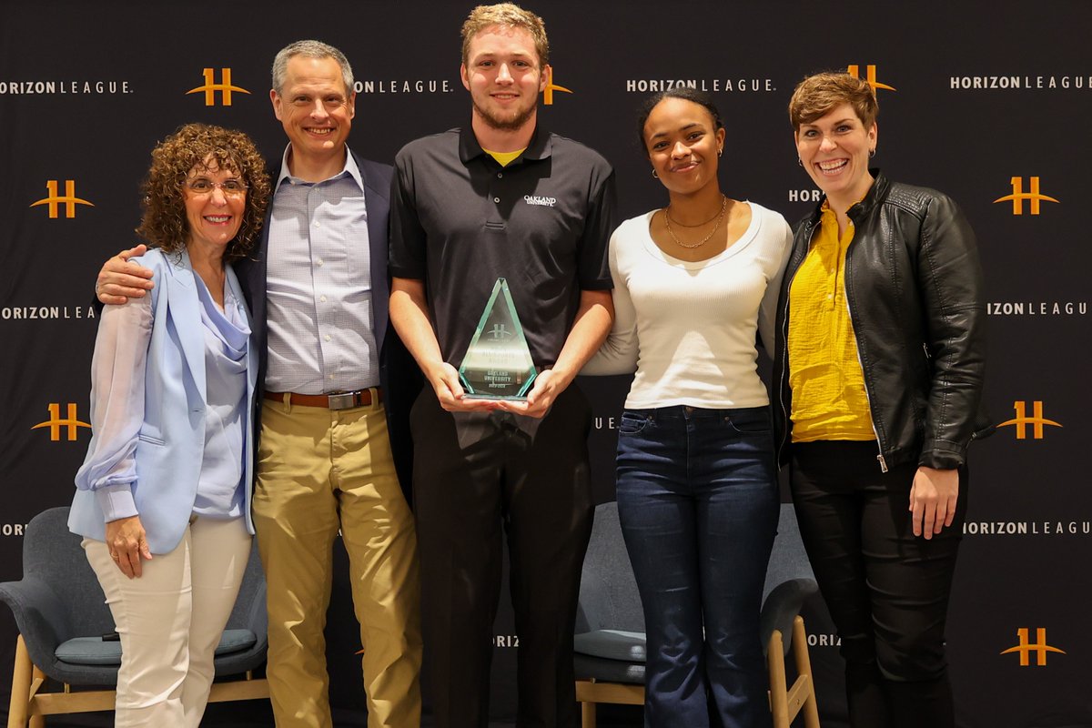 Horizon League (@horizonleague) on Twitter photo The 2023-24 Men's All-Sports Trophy goes to <a href="/GoldenGrizzlies/">Golden Grizzlies</a>!
π: bit.ly/4c6Me7f
#OurHorizon π The 2023-24 Men's All-Sports Trophy goes to <a href="/GoldenGrizzlies/">Golden Grizzlies</a>!
π: bit.ly/4c6Me7f
#OurHorizon π