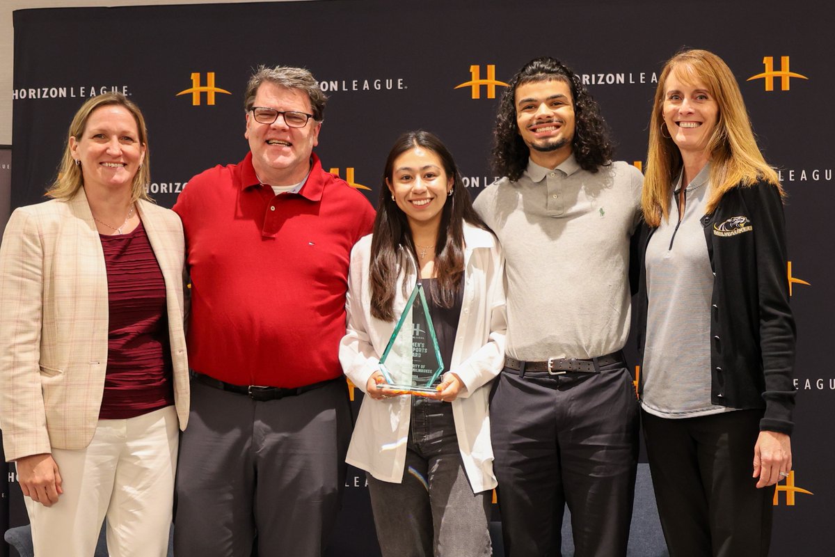 HorizonLeague's tweet photo. The 2023-24 Women's All-Sports Trophy goes to @MKEPanthers!

🏆: https://t.co/7f9uRC2PYP
#OurHorizon 🌇 https://t.co/gZMgkE0LPV