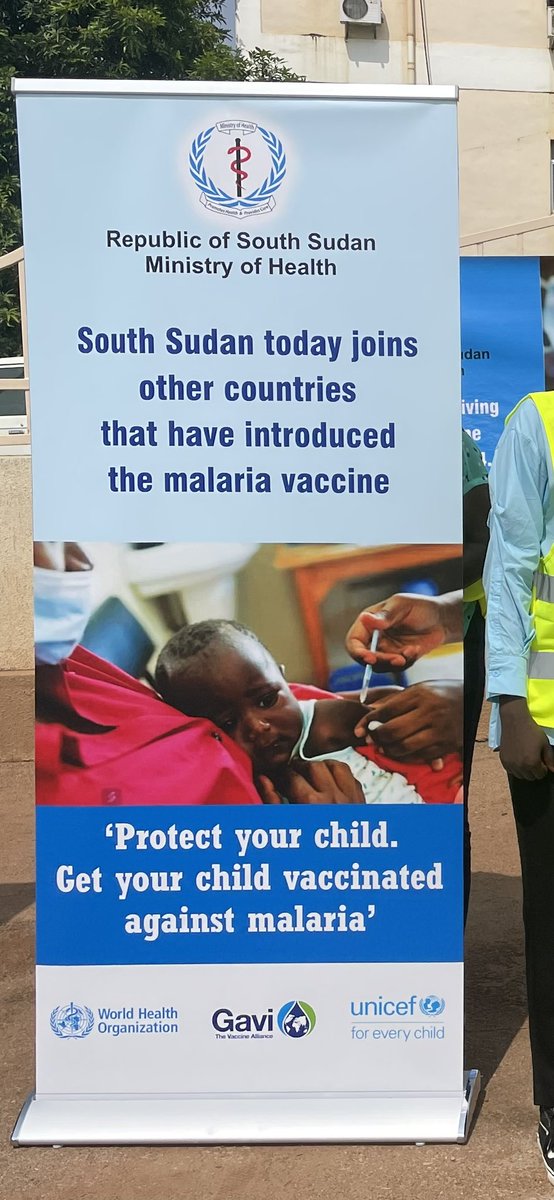 hgray321's tweet photo. Exciting to welcome the new R21 #malaria #vaccine to 🇸🇸 with @DiploDevBeth &amp; looking forward to it rolling out soon &amp; seeing child mortality ⬇️. https://t.co/sAHTfLHeZj