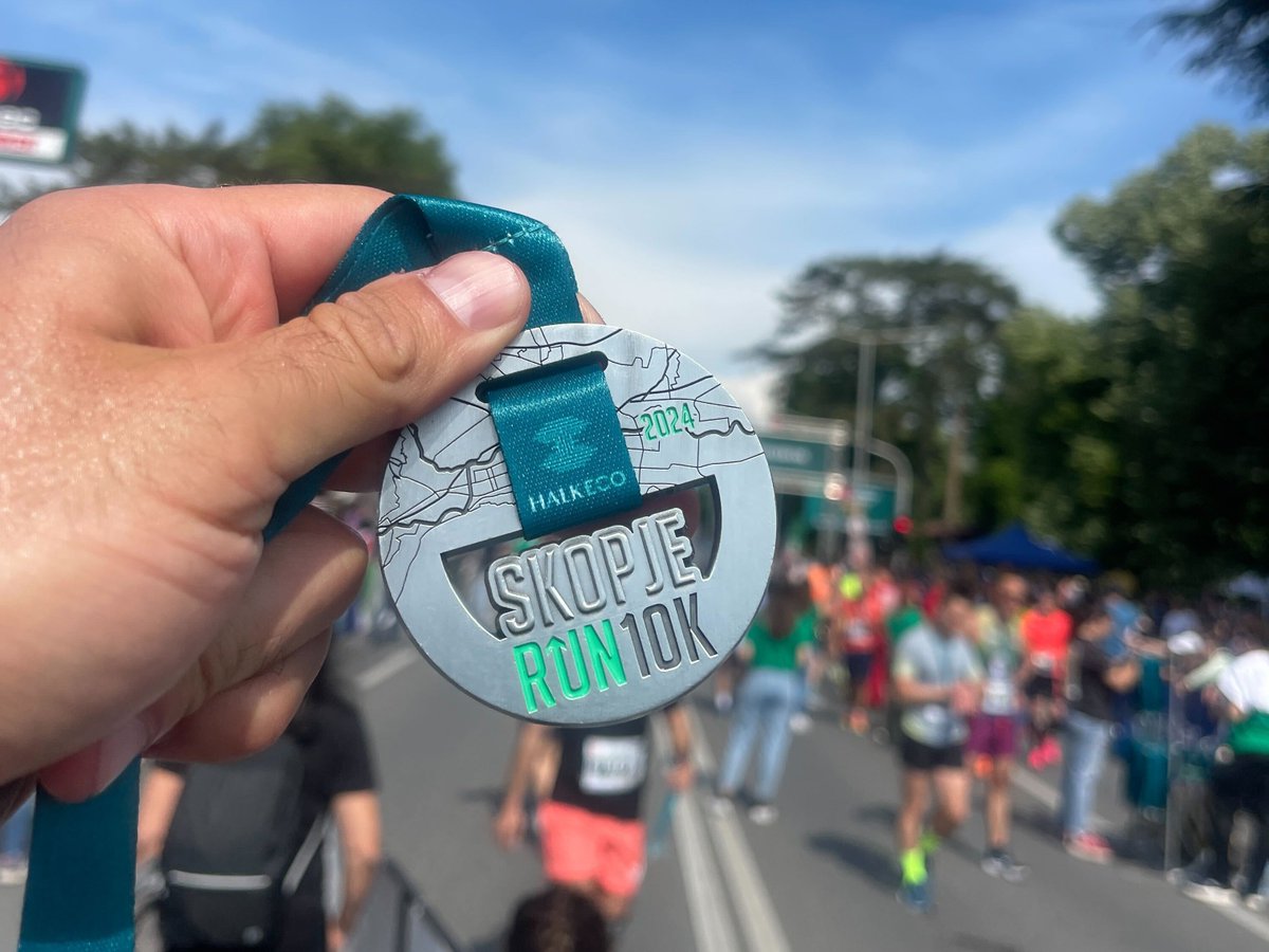SingularGroup's tweet photo. It’s #GlobalRunningDay &amp; we dedicate it to the amazing runners in our team. 🏅🏃 To them, running is more than just a hobby &amp; we’re thrilled they're sharing their passion with us by representing the company at local sports events. 👏👏

#SingularTeam #BeOutstanding https://t.co/7bASl03NZ8