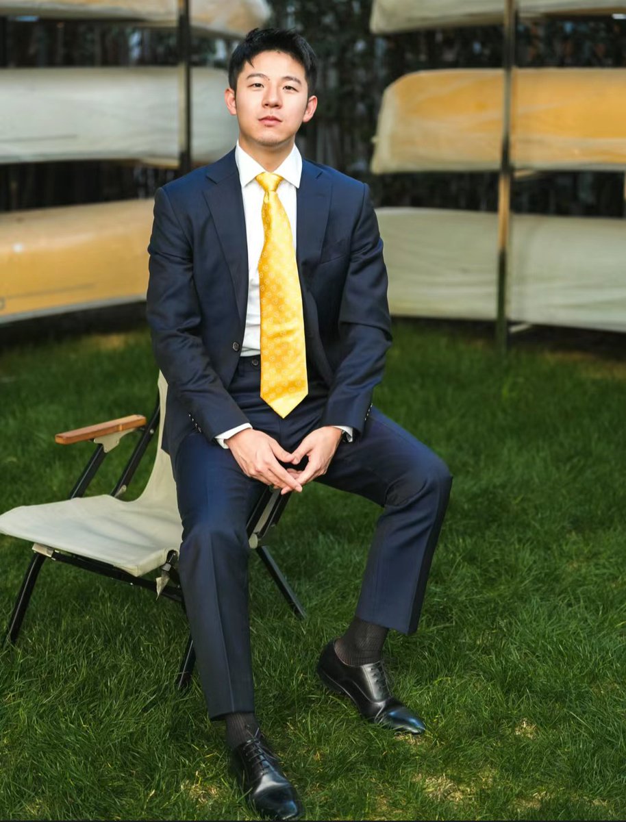 Rexsonic Man+ suits & socks tweet media
