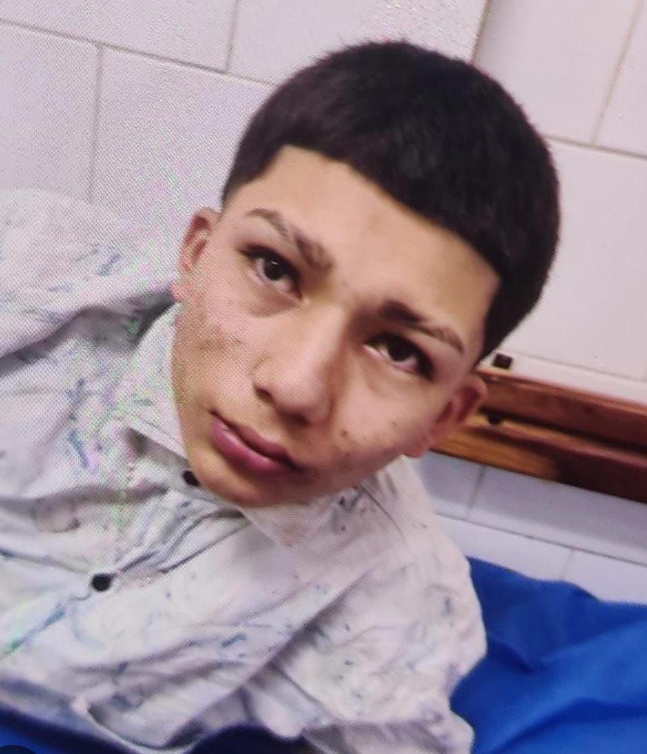 🔵ASESINAN A ALIAS “CARA SUCIA” 

Alias "Cara Sucia",de 18 años fue asesinado anoche en Portoviejo.
Según la policía, Angel Menéndez,se dedicaba al microtráfico y al sicariato desde los 13 años.
En el 2022 un grupo armado intentó matarlo cuando estaba ingresado en un hospital.