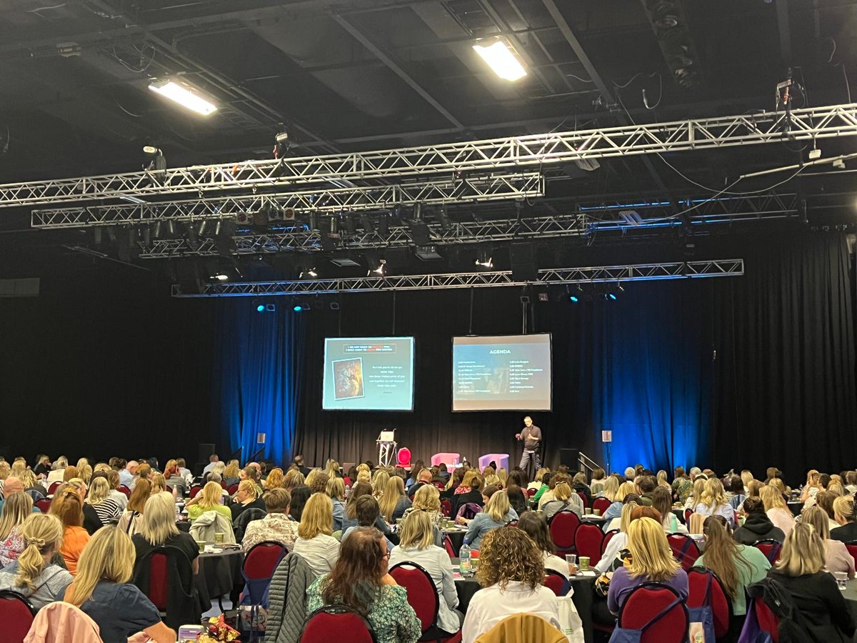 TISUK_'s tweet image. David Taransaud capturing the audience at the North Wales Trauma Conference...

Inspired? Join us for the National Online Trauma Conference in October...traumainformedschools.co.uk/diploma/cpdand…

#TISUK
#TraumaInformed
#MentalHealth