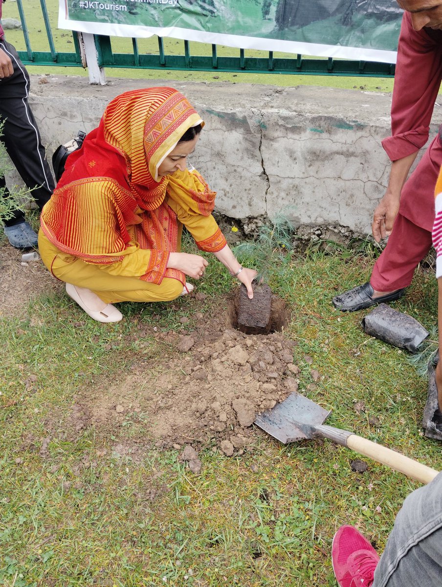 The following main functions carried out by Dodhpathri Dev. Authority on the said day. 
<a href="/plantation/">Plant for Future 🌱</a> drive
<a href="/sanitation/">Josie Bear</a> drive
<a href="/awareness/">Awareness</a> regarding polythene menace..