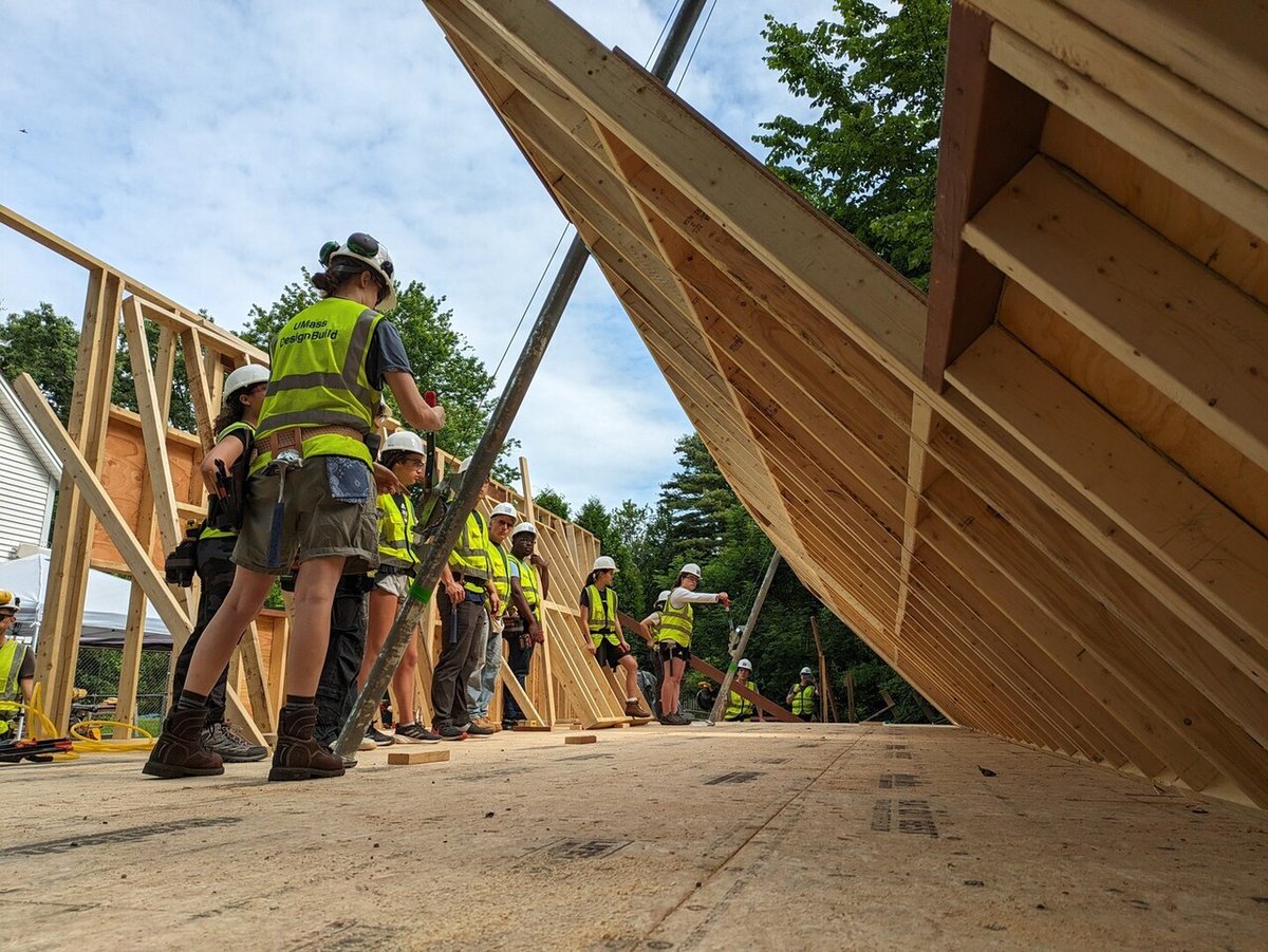 UMassBCT's tweet photo. And the walls are up!
There is a lot happening these days at the #UMass #DesignBuild, a collaborative project by UMass #BCT, #Architecture, and the #FiveColleges. Our students are working all summer to build an #ADU (accessory dwelling unit) that will then provide housing in #… https://t.co/9jeZNdL9i5