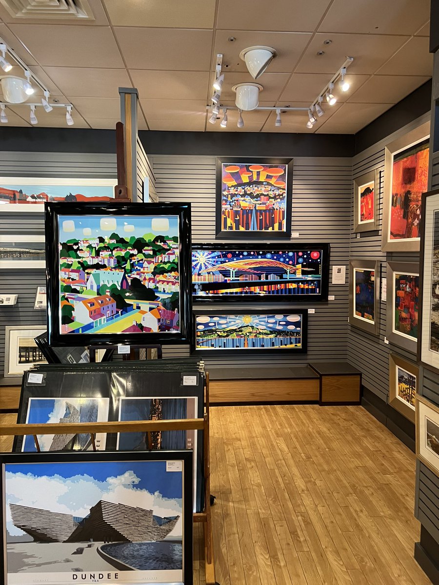 Ross Grant Thomson Art tweet media