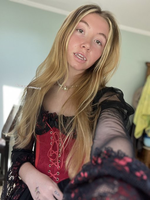 In TrueBlood they call em Fangers https://t.co/Ha35WkzSei