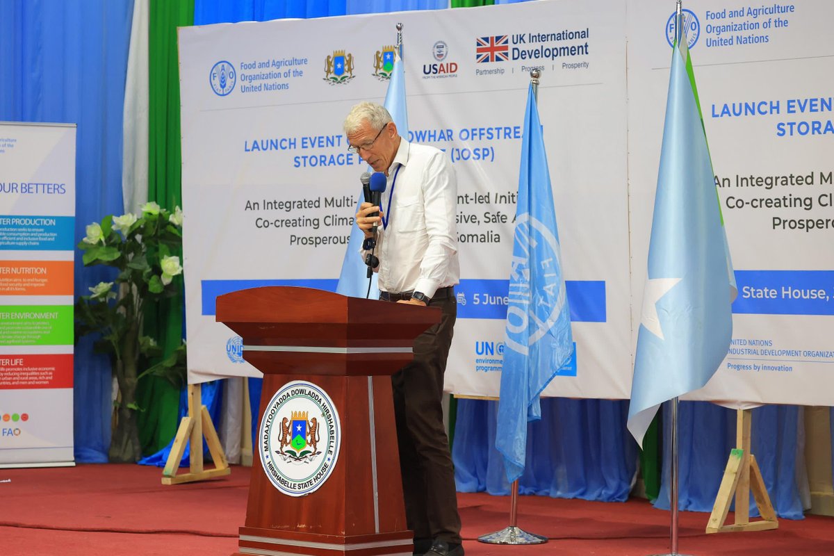 FAOSomalia's tweet photo. 📍Johwar

Today, @FAO and partners launched the Jowhar Offstream Storage Project (JOSP) to improve food security &amp; climate resilience along the Shabelle river by:

💧 enhancing access to water
⚠️reducing drought and flood risk
🌱boosting agricultural production https://t.co/qk2uKA9U7w
