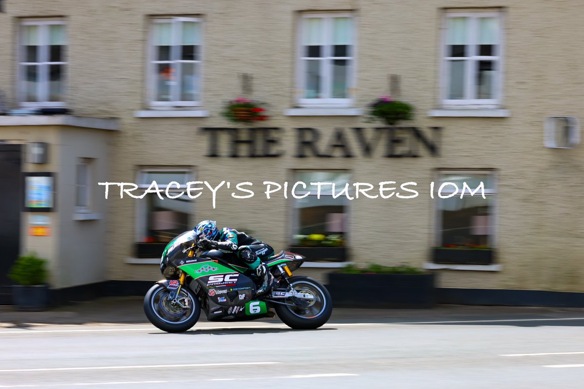 TraceysPics's tweet photo. 27 TT wins. We have witnessed history today. #ttmountaincourse #tt24 #iom #isleofman @M_Dunlop3 https://t.co/jS0yuQYLi3