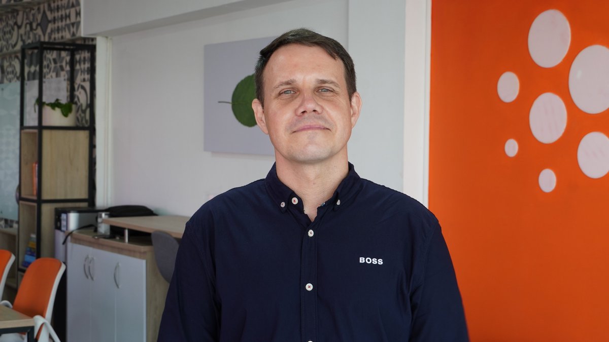 puntestrategico's tweet photo. ¡Hola, soy Andrei! te invito a que sigas llevando tu empresa a otro nivel con Futurizza en nuestro webinar "Caminos Hacia la Excelencia: Estrategias para la Transformación Digital". Regístrate Gratis en: https://t.co/2MNgYhRLA4 https://t.co/7Rbs2iSlYo