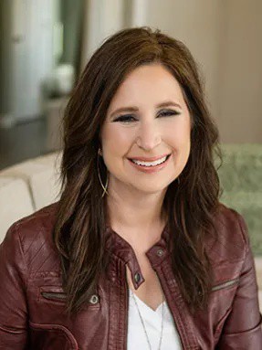mickjsanders's tweet photo. Melissa Dittmann Tracey is a contributing editor for REALTOR® Magazine, editor of the Styled, Staged &amp; Sold blog, and produces a segment called "Hot or Not?"

Read more 👉 https://t.co/RPgWA7E4r6

#ItSBold #RealEstateToday #VaSignalsSuspension #RealEstSetting https://t.co/PQ4Hu3xKhp