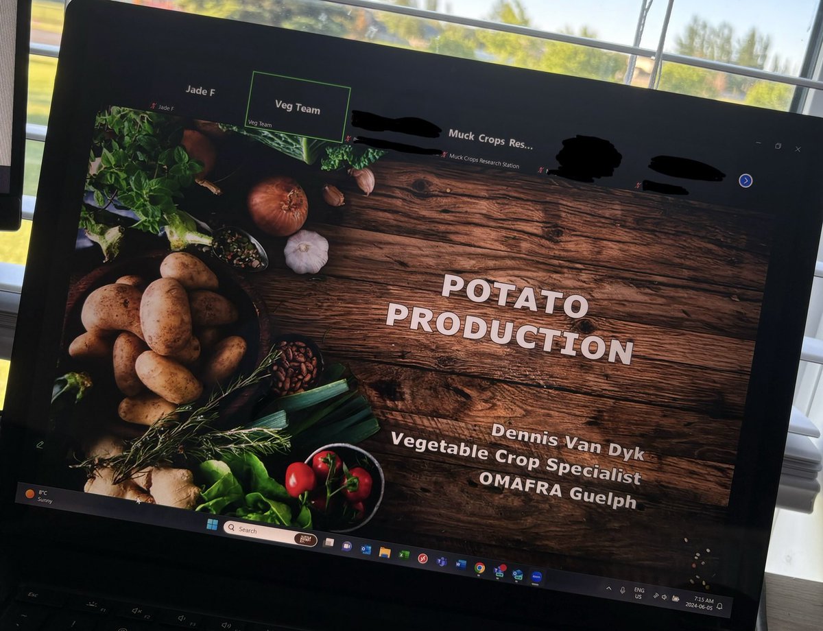 jadefleming4's tweet photo. I used to take this course about 7 years ago when I was a crop scout. Taking a refresher as I go into my first growing season, back in the spud world! 🥔🌱 @OMAFRA https://t.co/Wqkw6d2MW2