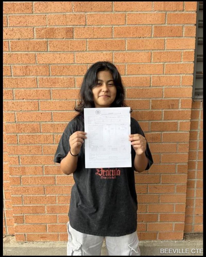 Beeville CTE Welding student Vanessa passed the American Welding Society D1.1 industry weld test during the 2023-24 school year!  Congratulations on your success and this important step toward your future!