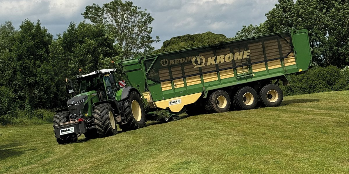 AMGFamily63's tweet image. We feed everyone, even those who don't like us😝

#Farming #Farm #mowing 🚜🧑‍🌾👩‍🌾🧺

@JeremyClarkson @RealHawkstone #diddlysquat
@TufferB @N0TINSERVICE @keithhi48929916 #hawkstonelager @thedogman_918 @Chappers2013