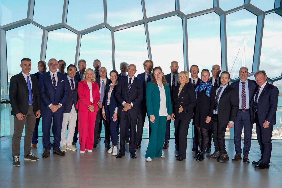 FedFranceSki's tweet image. Le Président de la Fédération Française de Ski, Fabien Saguez, a été élu en tant que Membre du Conseil de la Fédération Internationale de Ski (FIS) ce mercredi 5 juin ! 👏
Il prendra désormais part aux réflexions stratégiques de la FIS comme représentant de la France au sein de…