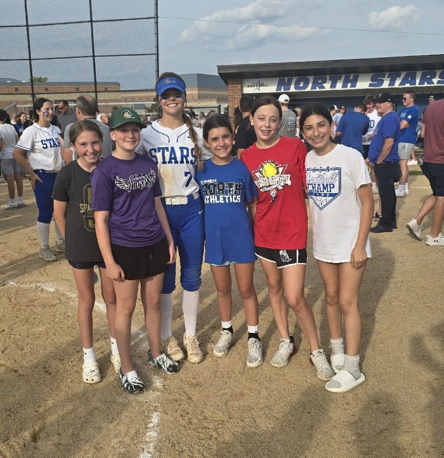 Silver Hawks Dennison Futures (@dennisonfutures) on Twitter photo 11U supporting <a href="/MackPatterson7/">Mackenzie Patterson 2025</a> and a few other Silver Hawks! Heading your way IHSA state tournament this weekend! 11U supporting <a href="/MackPatterson7/">Mackenzie Patterson 2025</a> and a few other Silver Hawks! Heading your way IHSA state tournament this weekend!
