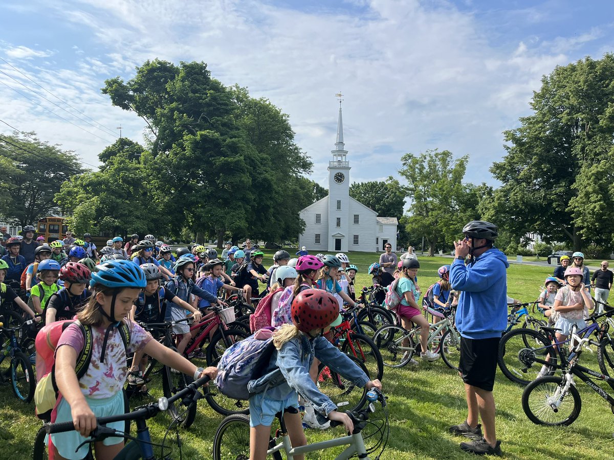 DeerHillSchool's tweet photo. Thank you @DeerHillPhysEd and @CohassetPolice for an amazing Bike to School with Mr. You! https://t.co/SG4LiMEpRp