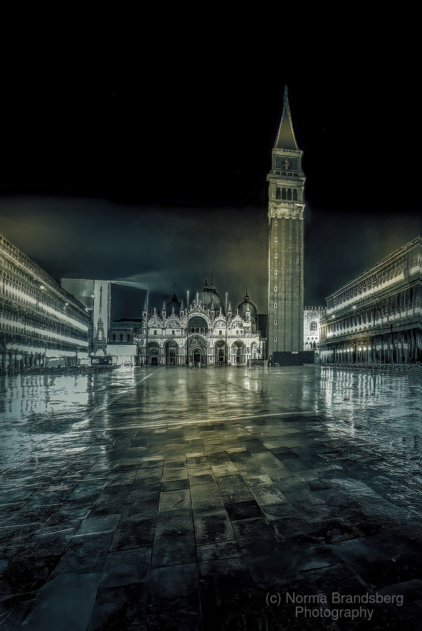 nbrandsberg's tweet photo. St Mark's Square in Venice Italy, vertical after a  night rain here:

https://t.co/wGYA6oPxie

#veniceitaly #stmarkssquare #architecture #churches #architecturephotography #wallart #gifts #homedecor #ayearforart #BuyIntoArt #interiordesign #elegantfinephotography #normabrandsberg https://t.co/QNQlJyKoKm