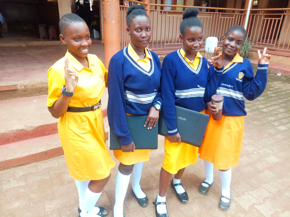 Interract5God's tweet photo. Media Team Interract club #Godmark high school 😜 https://t.co/PHA5EVhdAe