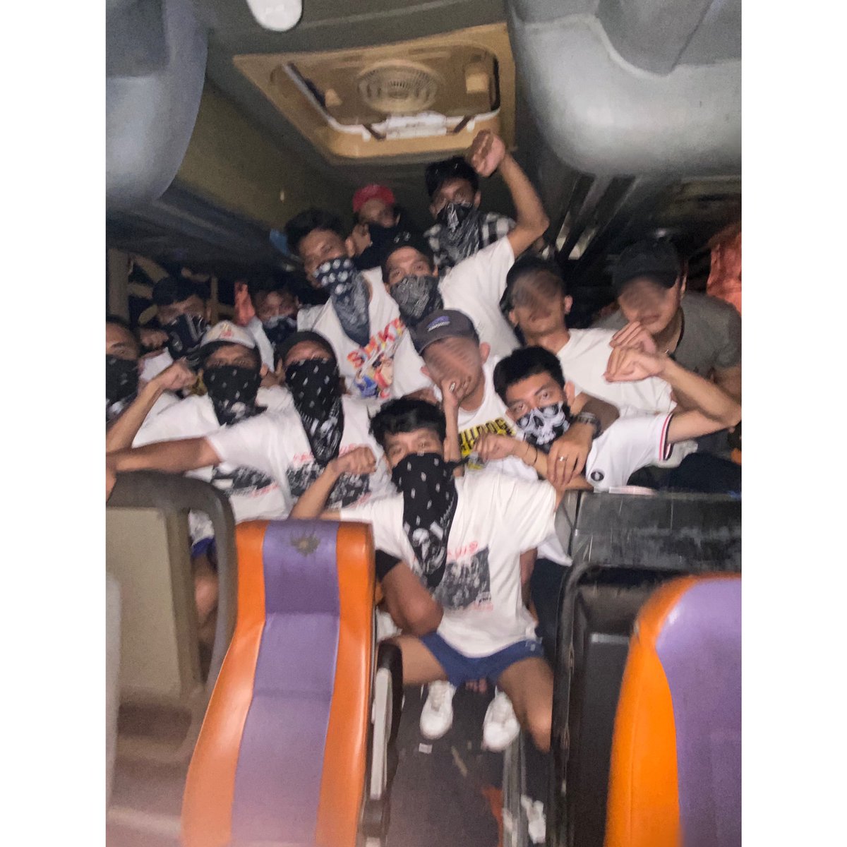 RNovalwa's tweet photo. PERSIB SAMPAI MATI ! https://t.co/MZO0RGUnUc