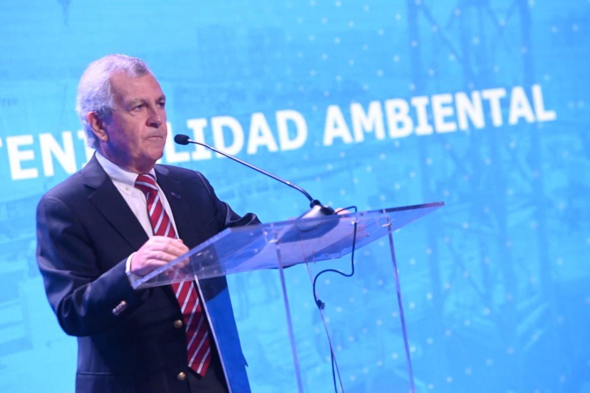 CChC_Chile's tweet photo. 👉AHORA | Estamos comenzado el Seminario de Sostenibilidad Ambiental de #CompromisoPRO
📡 ¡conéctate en directo, a través de https://t.co/SI82L5FPY8!
#CChC #sostenibilidad #medioambiente https://t.co/7ahIiwdt8W