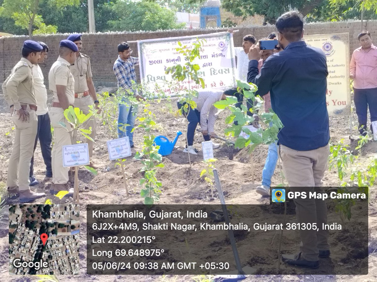 Np_Khambhaliya's tweet photo. તા.૦૫/૦૬/૨૦૨૪ના રોજ ”વિશ્વ પર્યાવરણ દિવસ” નિમિતે ખંભાલીયા નગરપાલિકા દ્વારા હિંદુ સ્મશાન ખાતે વૃક્ષારોપણનું આયોજન કરવામાં આવ્યું.
#cmogujarat
#sbmugujarat
#GujUDDept
#nirmalgujarat2
#SwachhGujarat2024
#SwachhSurvekshan2024
#lifeforenvironment https://t.co/CSTq9R5bLO