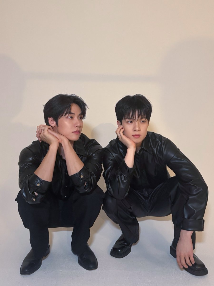 NFlyingofficial's tweet photo. 2024 N.Flying LIVE ‘HIDE-OUT’ ❤D-1❤

오직 N.Fia를 위한 HIDE OUT Photo📸

🗓 : 2024.06.07 8PM / 06.08 6PM / 06.09 5PM 
📌 : YES24 LIVE HALL

#NFlying #엔플라잉 #HIDE_OUT https://t.co/ezYAuirXCt