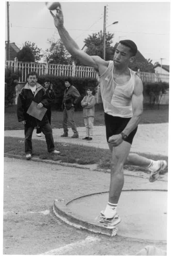 ArchivesT12GOSB's tweet photo. En route vers les JO #Paris2024 🥇
Les doyennes ! Et oui, les épreuves de lancer existent depuis la création de la compétition en 1896 !
#Lancerdedisque #lancerdepoids #athletisme #sports @FFAthletisme @athis_mons @ArchivesnatFr @Archives_94 @FranceArchives @CDEssonne https://t.co/V81HxCE5oB