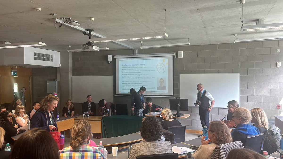 Another packed room for a discussion panel #isrii12 on implementation