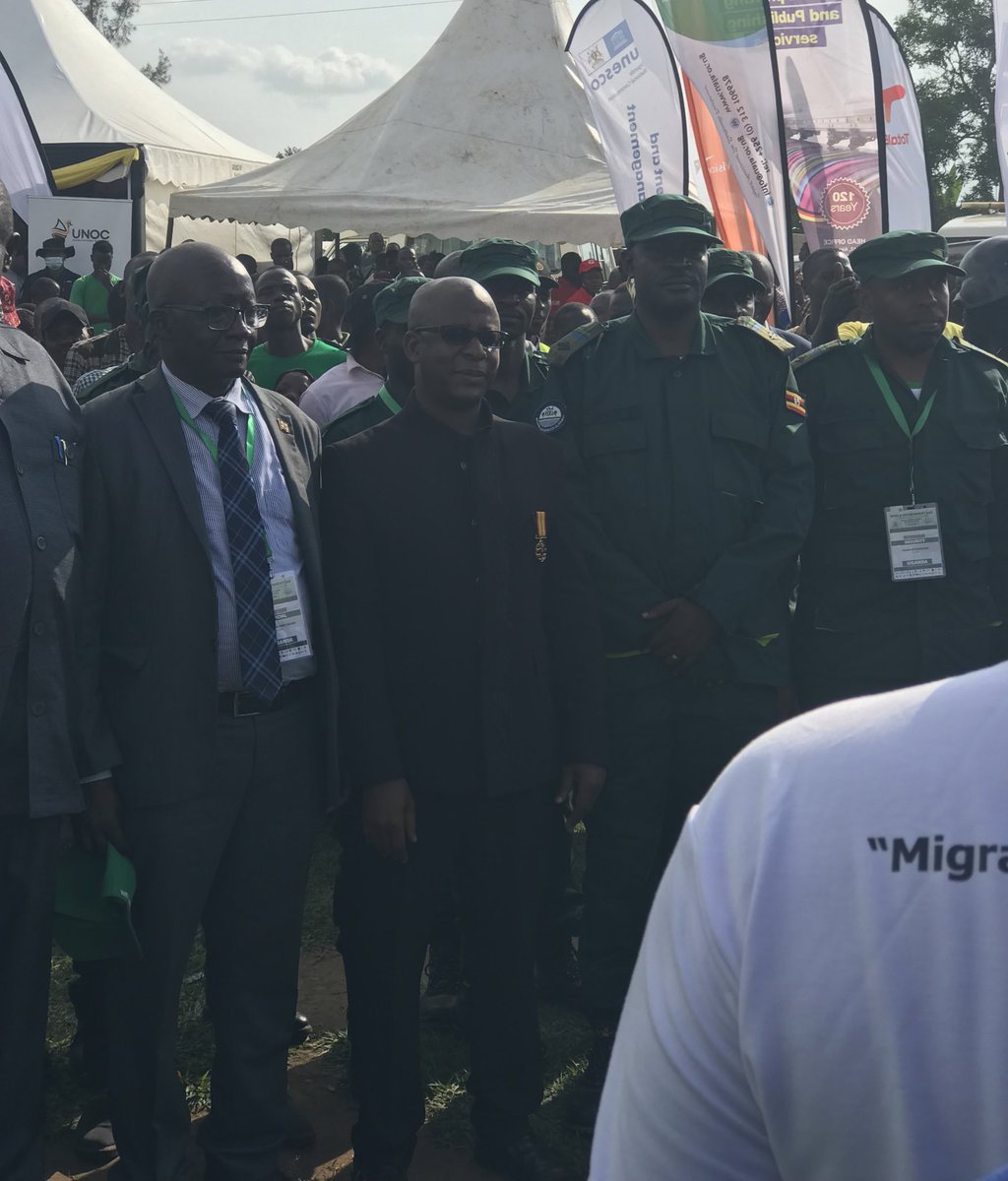 The @nemaug Executive Director Dr. @ABarirega launching the Environment protection force as a tool to conserve and enforce protection of our environment as epitome of World Environment day celebrations. #WED2024