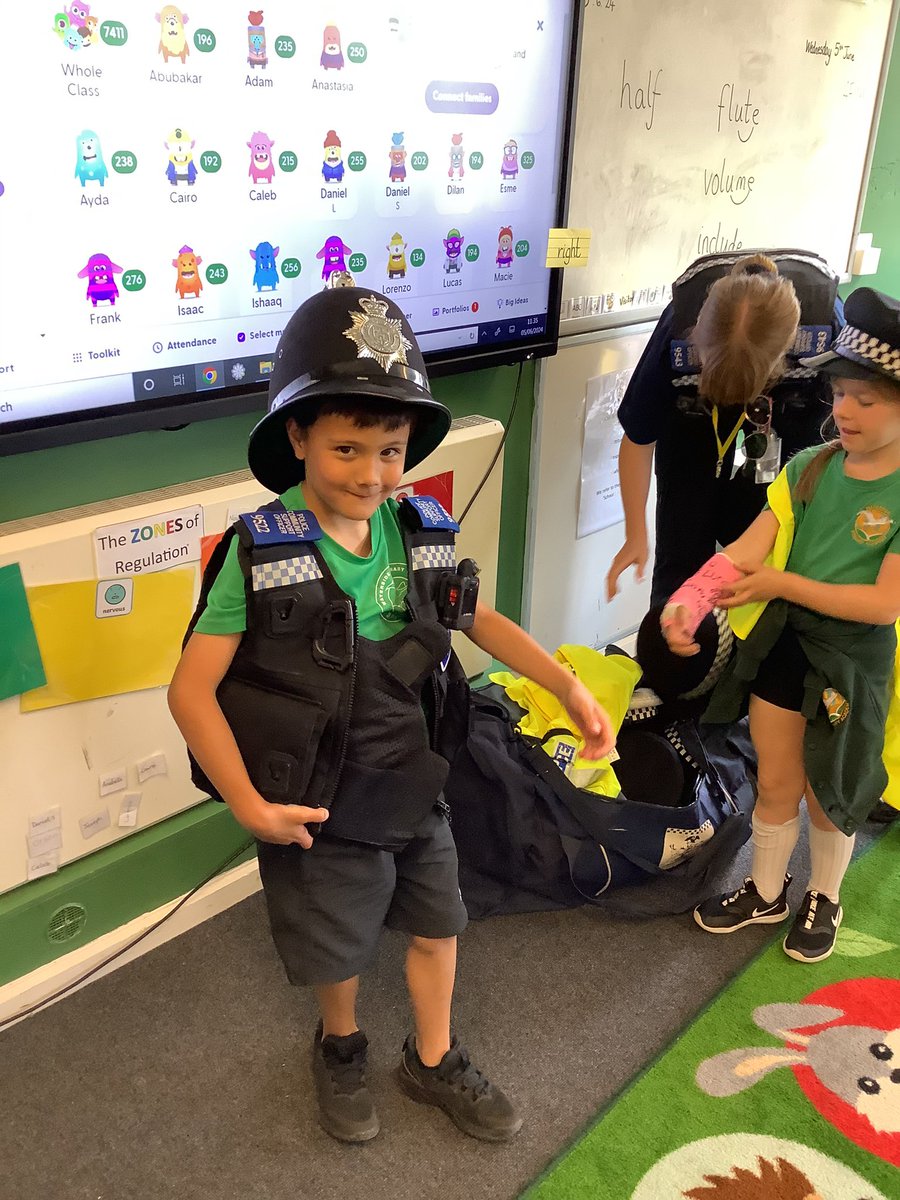 Chess_WPA's tweet photo. Thank to @ThamesVP PCSOs Jasmine and Emma for coming to visit us today. We loved finding out all about your jobs and about how you help people in the community. https://t.co/uHii5IAb1J