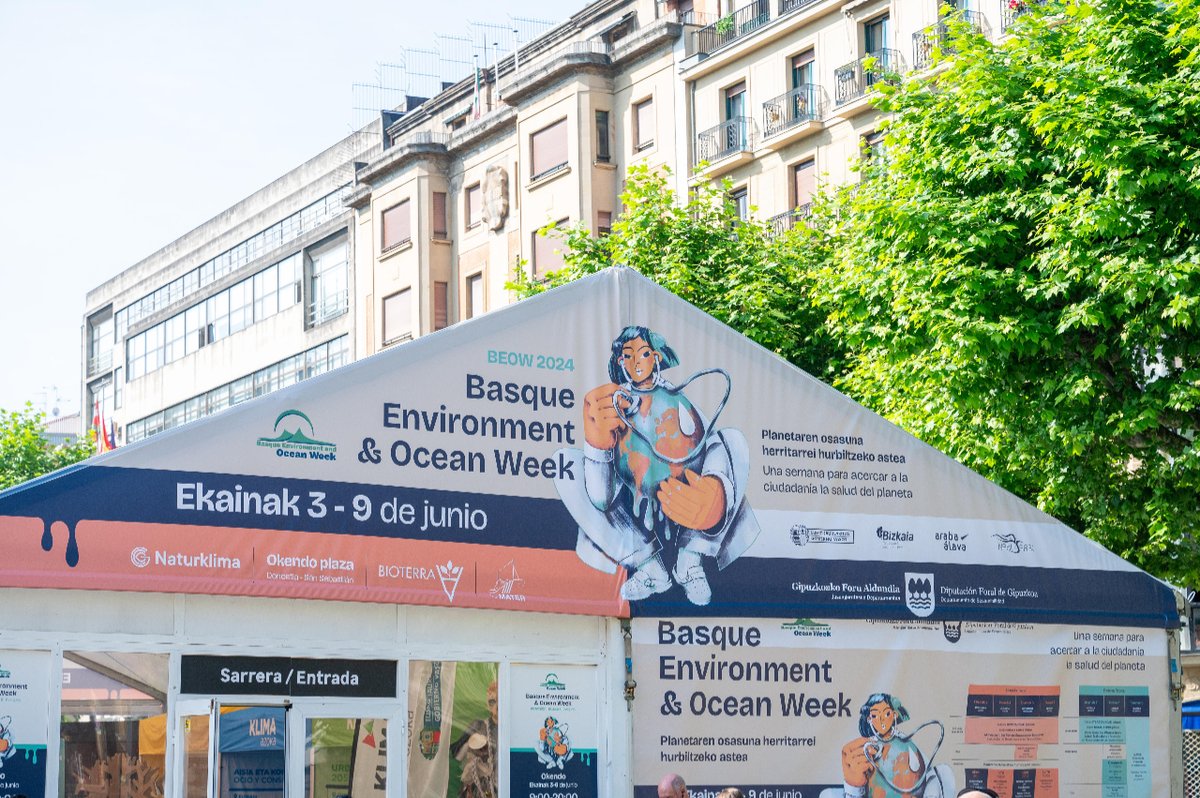 OrainIngurumena's tweet photo. 🌍🌱 Gaur #IngurumenarenMundukoEguna ospatzen dugu. 🎪 Bisitatu gure karpa Donostiako Okendo plazan eta ezagutu nola babes ditzakegun gure ozeanoak eta ekosistemak. 🌊🐟 Egin bat #BEOW ekimenarekin eta ikasi gure planetaren osasunaz. #Jasangarritasuna 🌿✨ https://t.co/tOcwHnVe1d