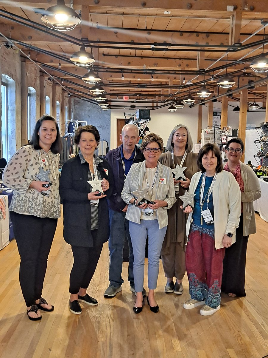 BankersAdCo's tweet photo. We recently celebrated our annual Gathering of the Stars and it was one for the scrapbook. Our National Sales Meeting was a success! 
We enjoyed seeing our Bankers Sales Partners &amp; supplier friends.
Thank you to @HMillwright for being an incredible host! https://t.co/UMTVJNphmI