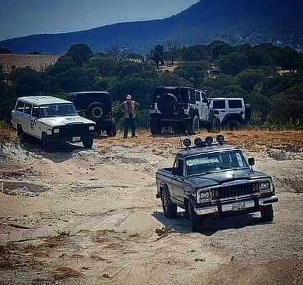 Avanzando la semana, con la mejor actitud!!!

Foto de Stephan De Flores #PresumoMi4x4 

#PasionJeepera #4x4 #4x4Mexico #OffRoad #Jeeperos #Jeepear #TodoTerreno #Rutas4x4 #Eventos4x4 #Jeepeandoando #ActitudJeepera #SoyJeepero #Calendario4x4 #Aventura4x4 #Competencias4x4 #Jeep