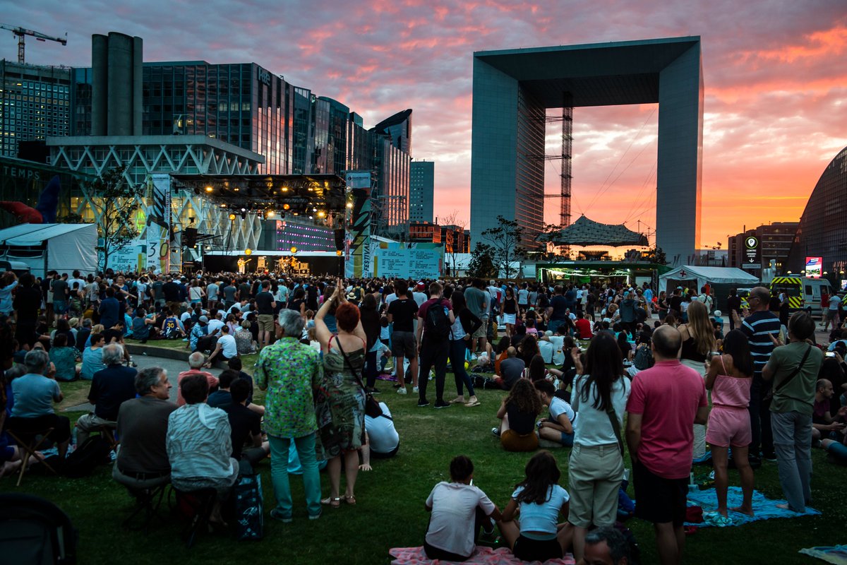 🎉 Grande nouvelle ! La scène de La Défense Jazz Festival fait son retour sur la place de La Défense !
🌟Qui sera avec nous, du 24 au 30 juin, pour célébrer le retour du jazz ?
@hautsdeseine @parisladefense
#LDJF24 #musicfestival #hautsdeseine #jazz #ladefense
