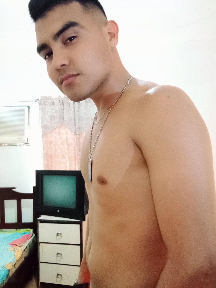 Chuaa000's tweet photo. 𝑳𝒂 𝒗𝒊𝒅𝒂, 𝒏𝒐 𝒑𝒂𝒓𝒂, 𝒏𝒐 𝒆𝒔𝒑𝒆𝒓𝒂,  𝒏𝒐 𝒂𝒗𝒊𝒔𝒂, 𝒑𝒐𝒓 𝒆𝒔𝒐, 𝒅𝒊𝒔𝒇𝒓𝒖𝒕𝒂 𝒎á𝒔.🤟🏻💪🏻🖤 https://t.co/AyRxNBQTou
