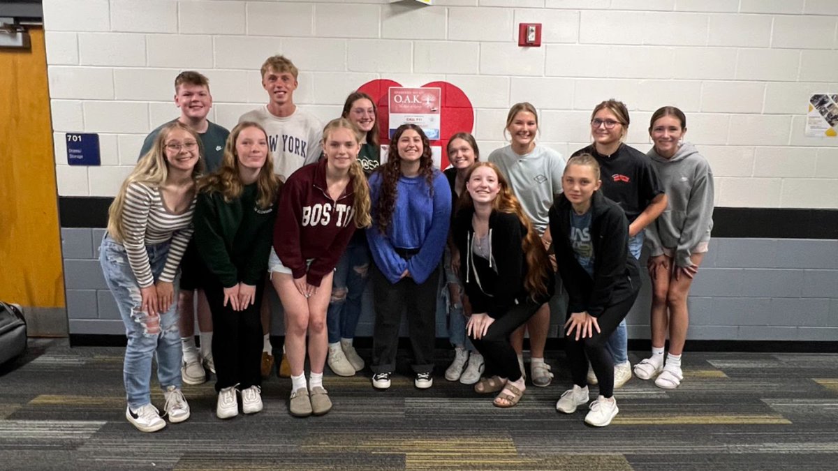 ETCSD's tweet photo. Thanks to the efforts of Junior, Savanna Kawleski , ETCSD's recently installed OAK box is now one of 285 boxes installed across Waukesha and Walworth counties. 🌳 #ETlearningignitED 
FOX 6 story: https://t.co/0oMEbJSOtG https://t.co/5HcDAVlxdH