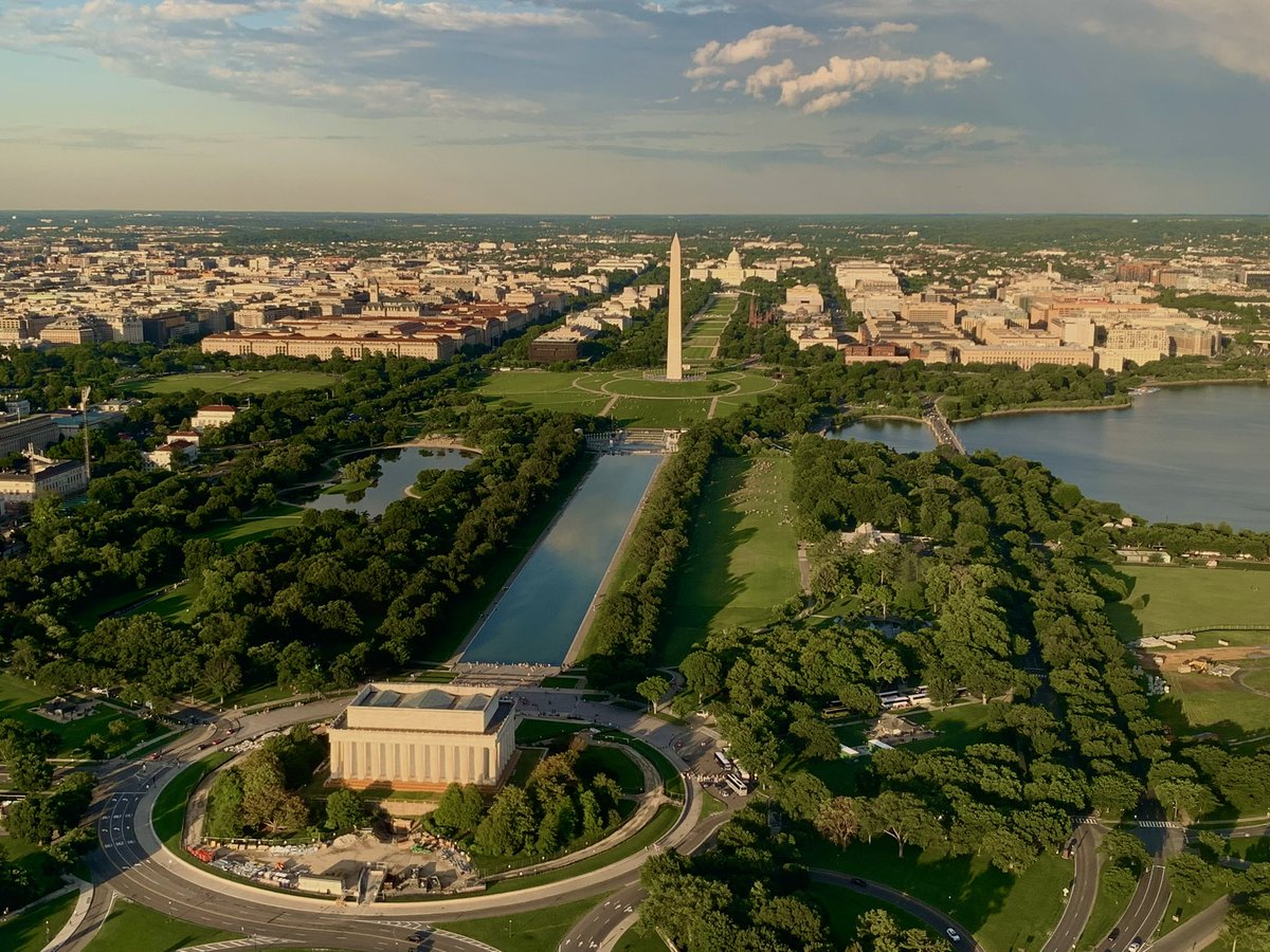 PRDaily's tweet photo. Looking good, D.C. ✈️ We have arrived for the Media Relations conference and we can’t wait to welcome all of you. Make sure to share your favorite moments using #PRDailyEvents. See you soon! https://t.co/CmUQ7q2uJo