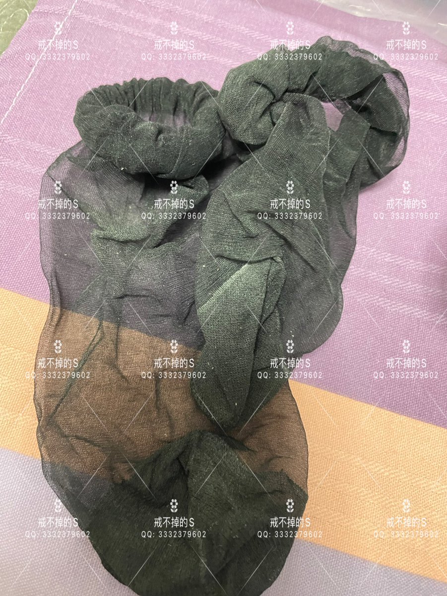 #专柜丝袜 
短肉丝短黑丝新鲜到货，为了防盗图的不在推发柜姐丝袜脚照片了，会给下单后的兄弟发图片视频及柜姐露脸照。 https://t.co/dxsogMxKSS