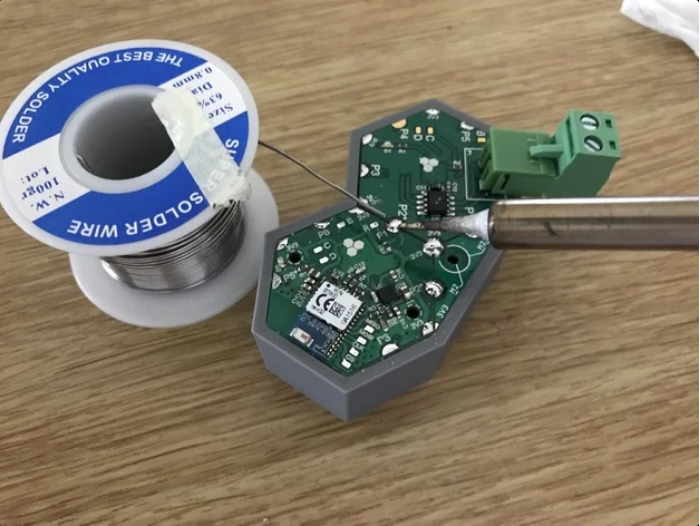 HexabitzInc's tweet photo. This is a soldering jig used to support two #Hexabitz hexagonal #modules and a triangular side module during soldering to ensure the perfect alignment of the modules with each other ππ₯
https://t.co/mffanvQvqD #3dprinting #3dprint https://t.co/BABlNEAtwN