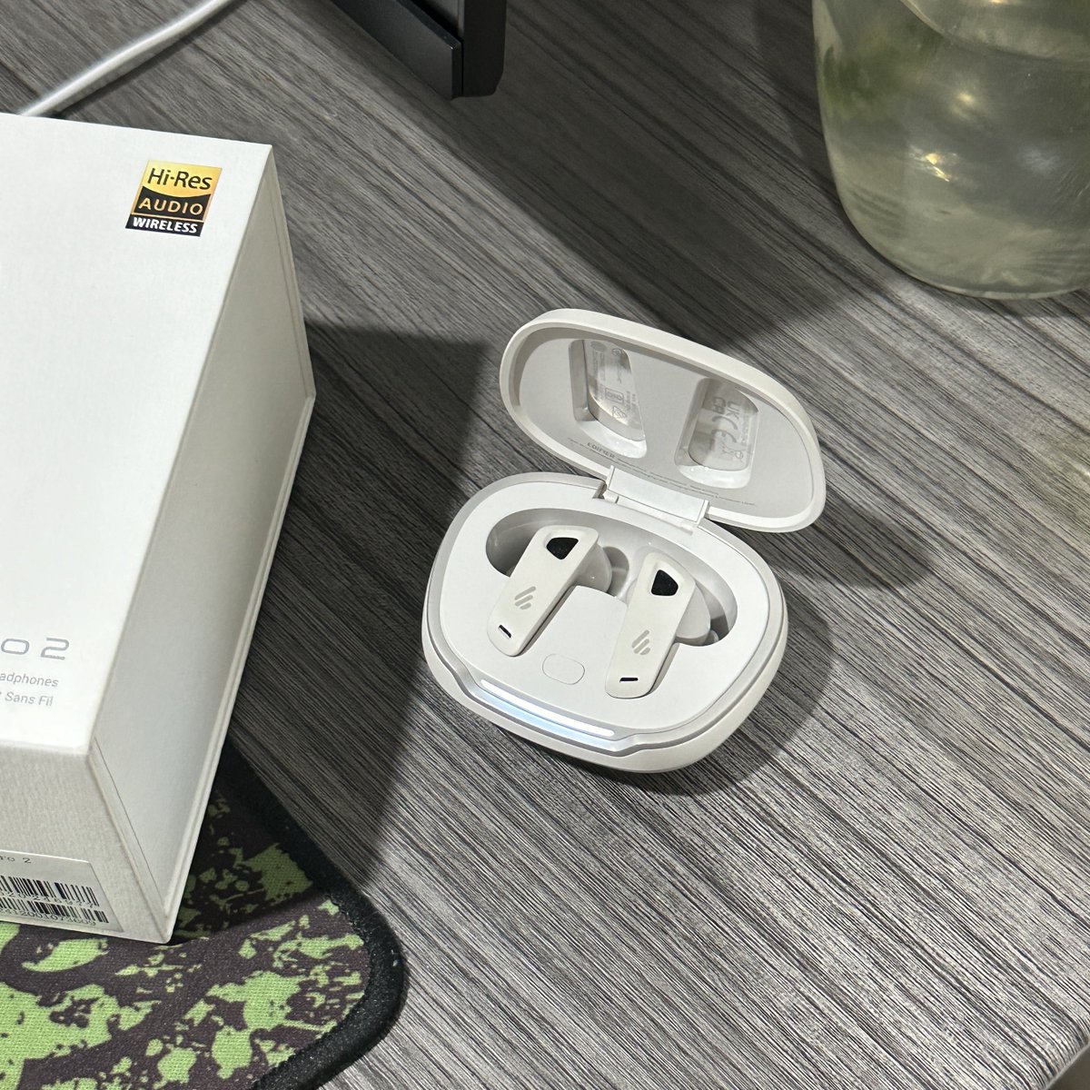_ikissedsun's tweet photo. เอาดีๆ หูฟังของ Edifier รุ่น Neobuds Pro 2 เสียงเพราะเกินไปป่ะ เบสแน่น มีแอปให้ปรับโหมดเล่นด้วย ปรับเสียงร้อง โหมดเสียงเกม ตัดเสียงรบกวนอีก เยอะมาก แล้วตัวหูฟังจะเป็นแบบ in-ear ใส่ไปไม่เจ็บหูเลย ยกให้เป็นหูฟังลูกรักเลยตอนนี้ ฟังเพลงเล่นเกมสะใจ 🙌🏼#neobudspro2 https://t.co/JDLd0vx21d